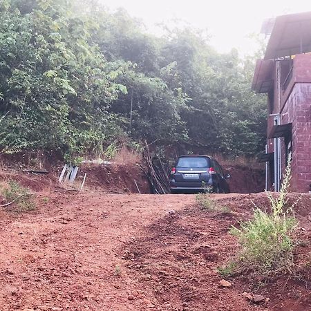 Rohan Homestay By Traviget Hospitality, Dapoli-Konkan Harnai Buitenkant foto