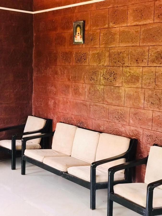 Rohan Homestay By Traviget Hospitality, Dapoli-Konkan Harnai Buitenkant foto