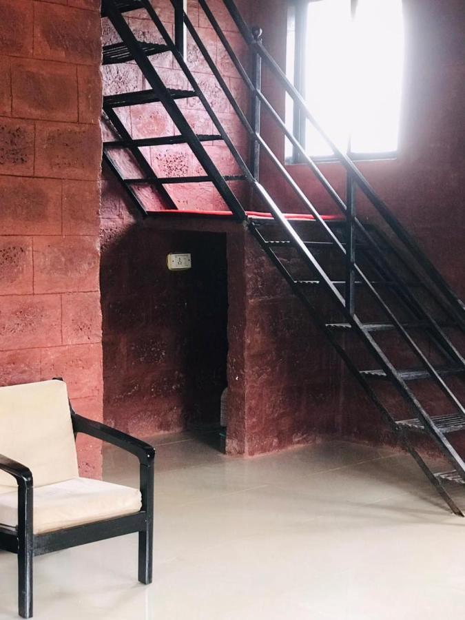 Rohan Homestay By Traviget Hospitality, Dapoli-Konkan Harnai Buitenkant foto